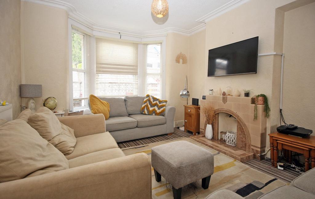 Twthill East, Caernarfon, Gwynedd, LL55 4 bed semidetached house for