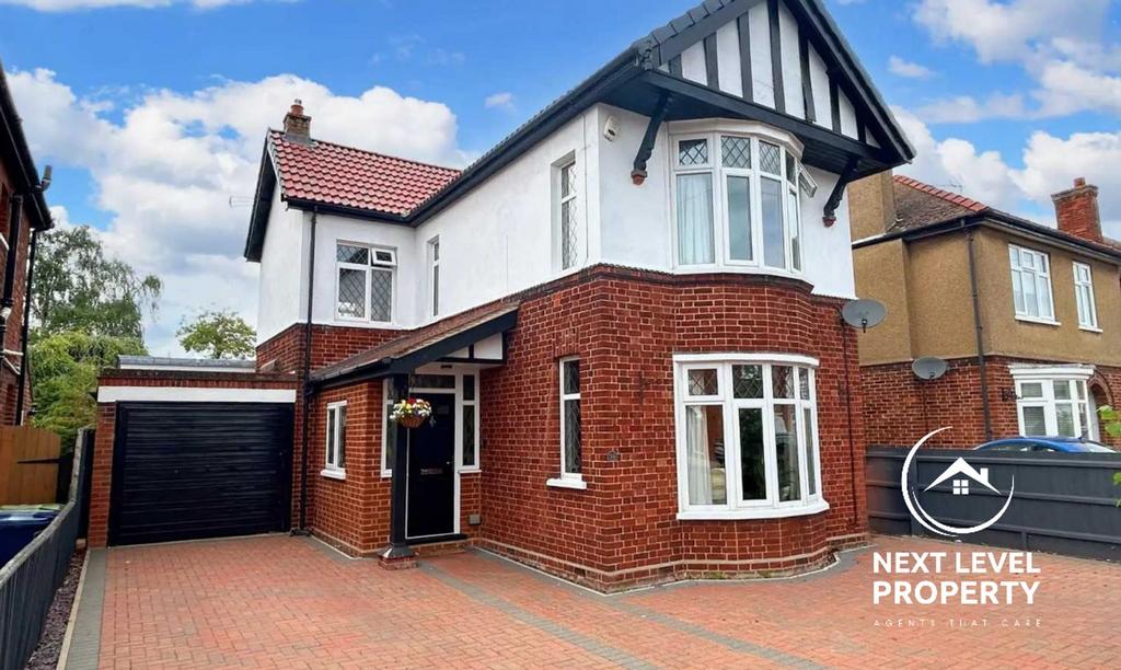 Westwood Avenue, March, PE15 3 bed detached house for sale £375,000