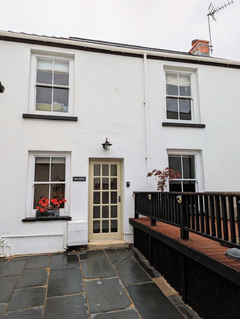 Annexe, St. Marys Hill, Heywood Lane, Tenby 2 bed cottage to rent £895 pcm (£207 pw)