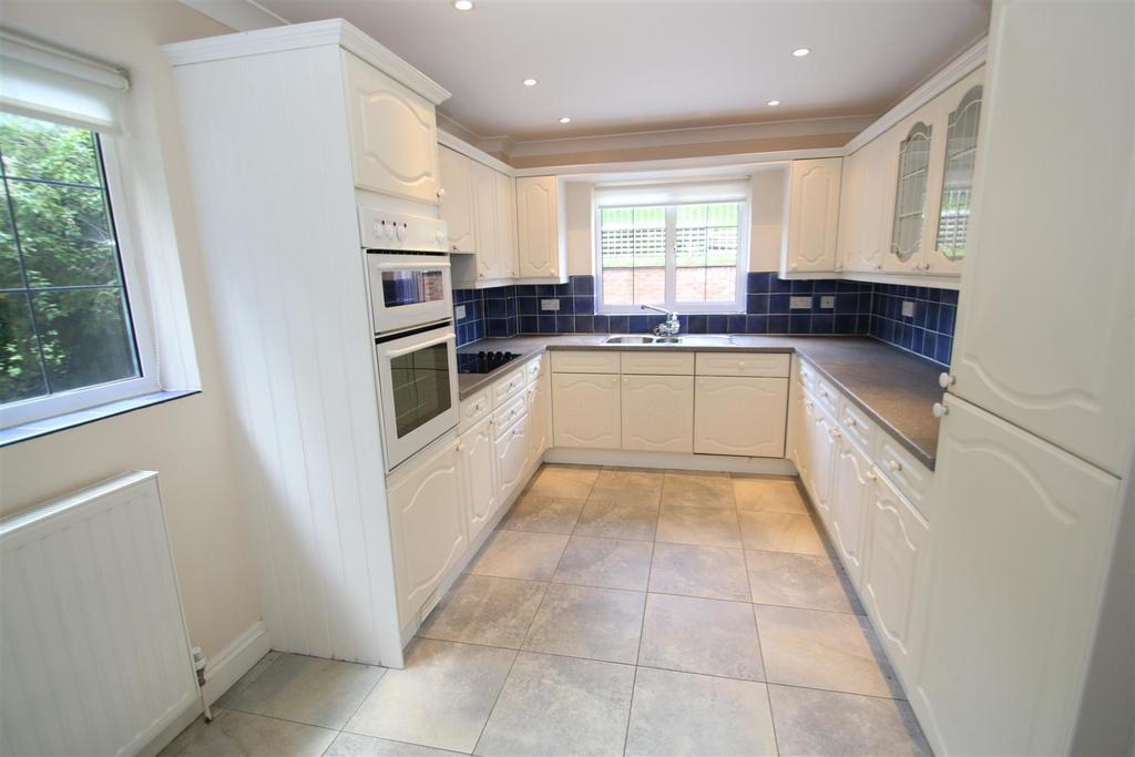 Over Street, Stapleford, Salisbury 4 bed detached house for sale £595,000