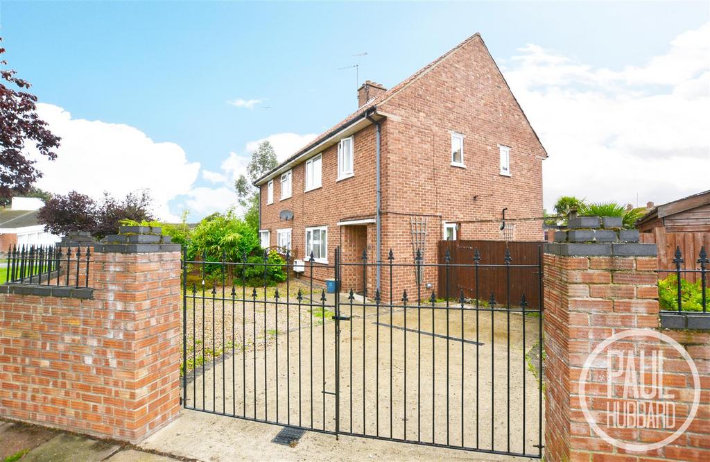 Harris Avenue, Gunton, NR32 3 bed semidetached house for sale £230,000