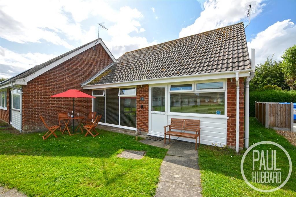 Rider Haggard Lane, Kessingland, NR33 3 bed semidetached bungalow for
