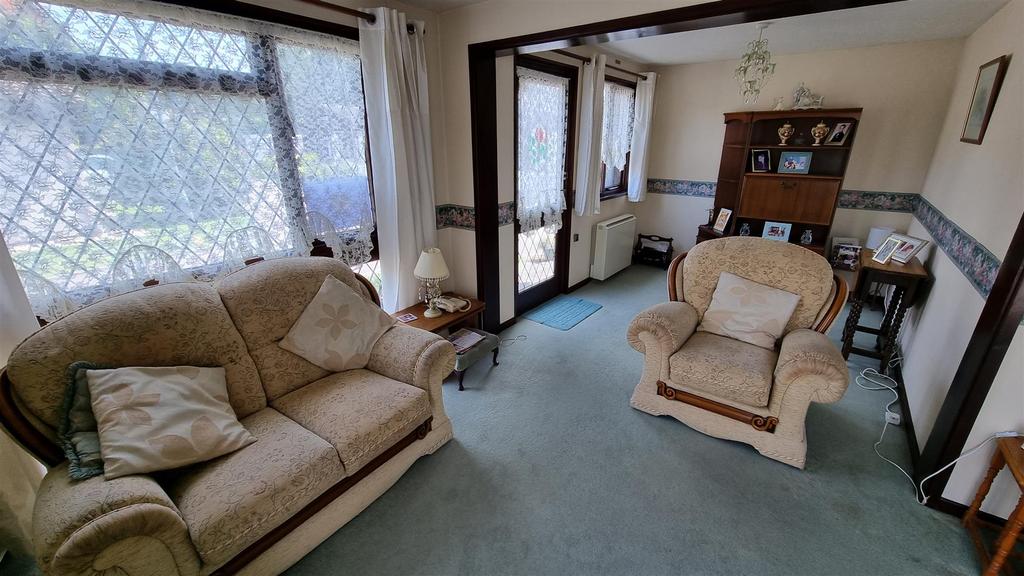 Chapel Lane, Wythall 2 bed park home for sale £130,000