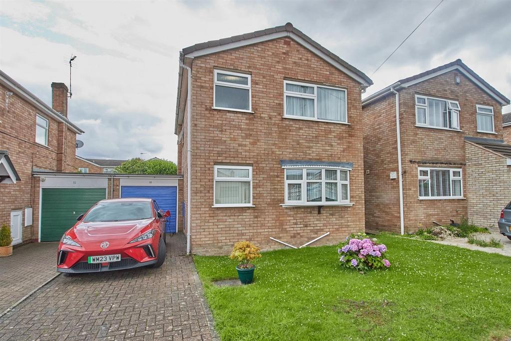 Primrose Drive, Burbage, Hinckley 3 bed detached house for sale £280,000