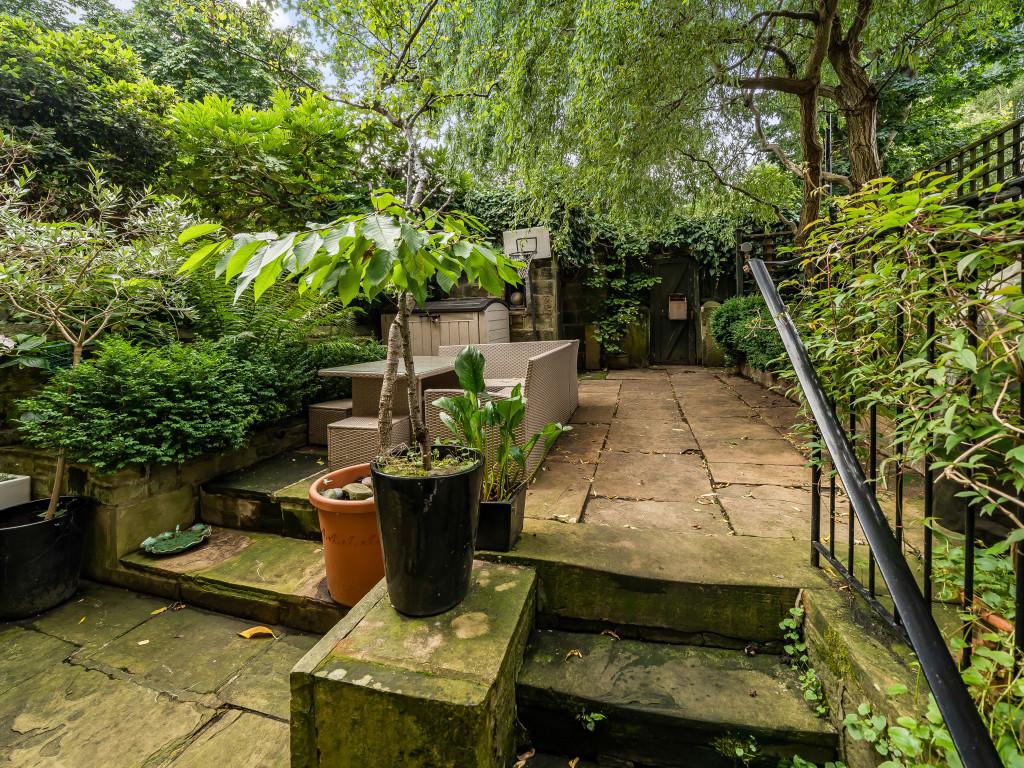 Courtyard Garden