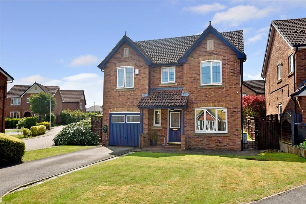 Suffield Crescent, Gildersome, Morley, Leeds 4 bed detached house for