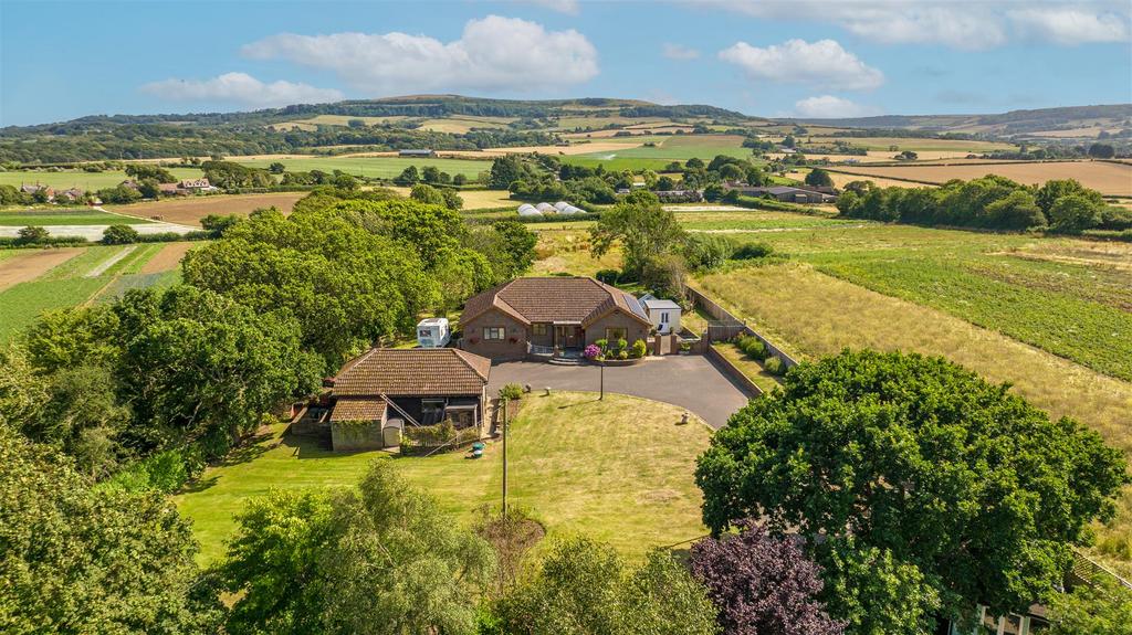 Apse Heath, Isle of Wight 3 bed detached bungalow for sale £700,000