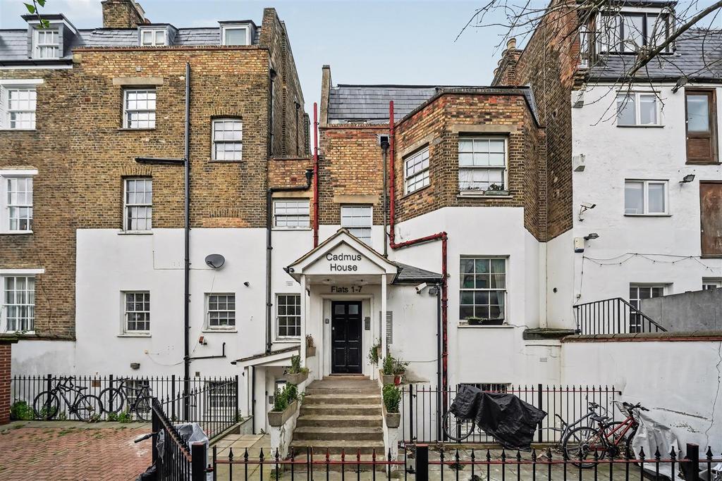 Flat 2, Cadmus House SW4 7 XA-3.jpg