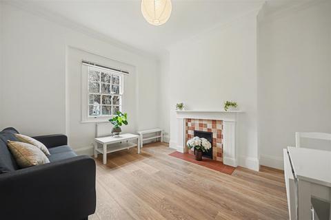 2 bedroom apartment to rent, Cadmus Close, Clapham