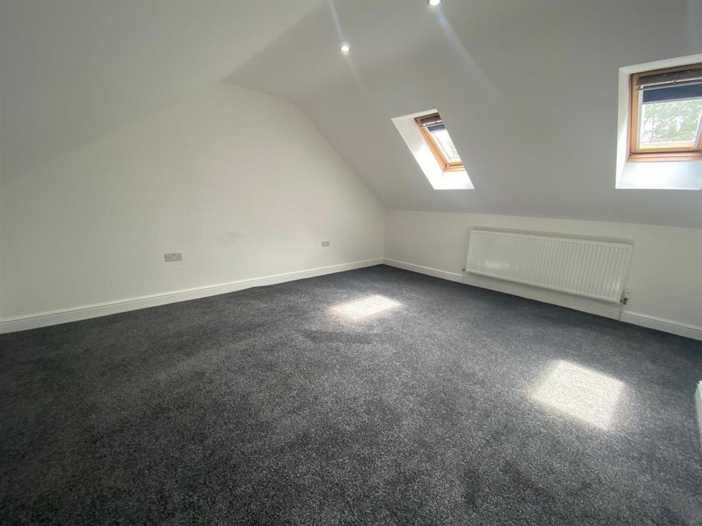ATTIC ROOM.jpg