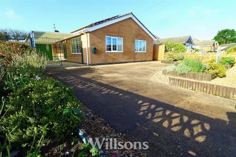 2 bedroom detached bungalow for sale, Hillside Avenue, Sutton-On-Sea, Mablethorpe