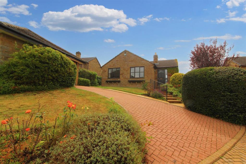 Revel Garth, Denby Dale... 3 bed detached bungalow £350,000