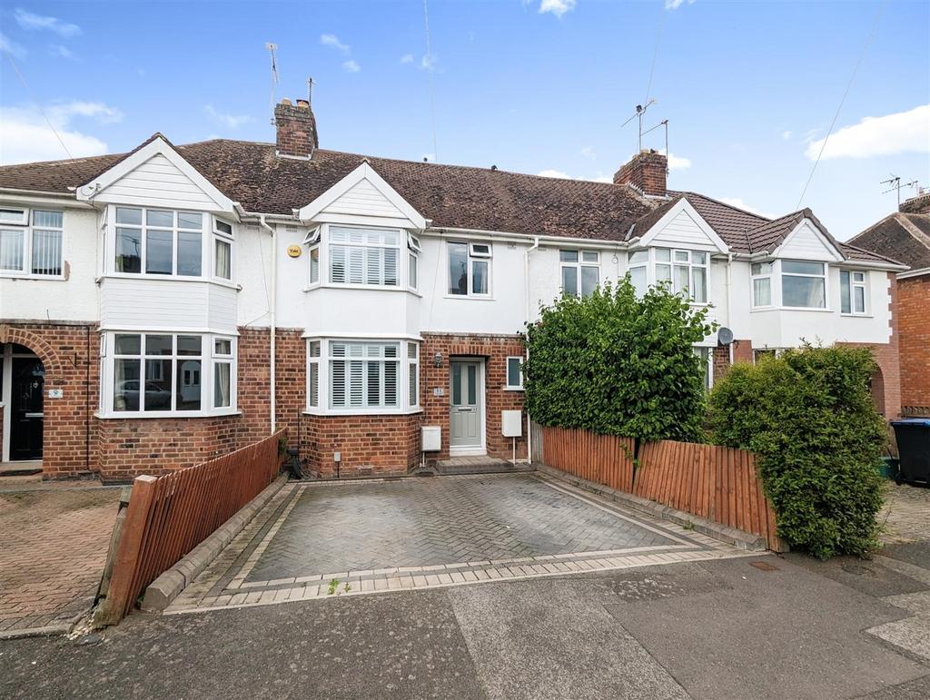 Taylor Avenue, Leamington Spa 3 bed terraced house £330,000