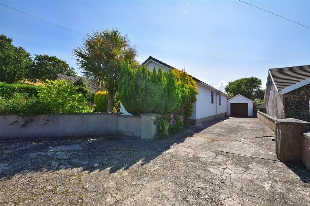 Driveway &amp; Garage