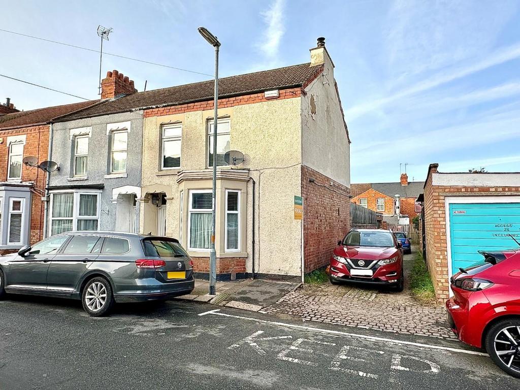 Euston Road, Far Cotton, Northampton NN4 2 bed end of terrace house for