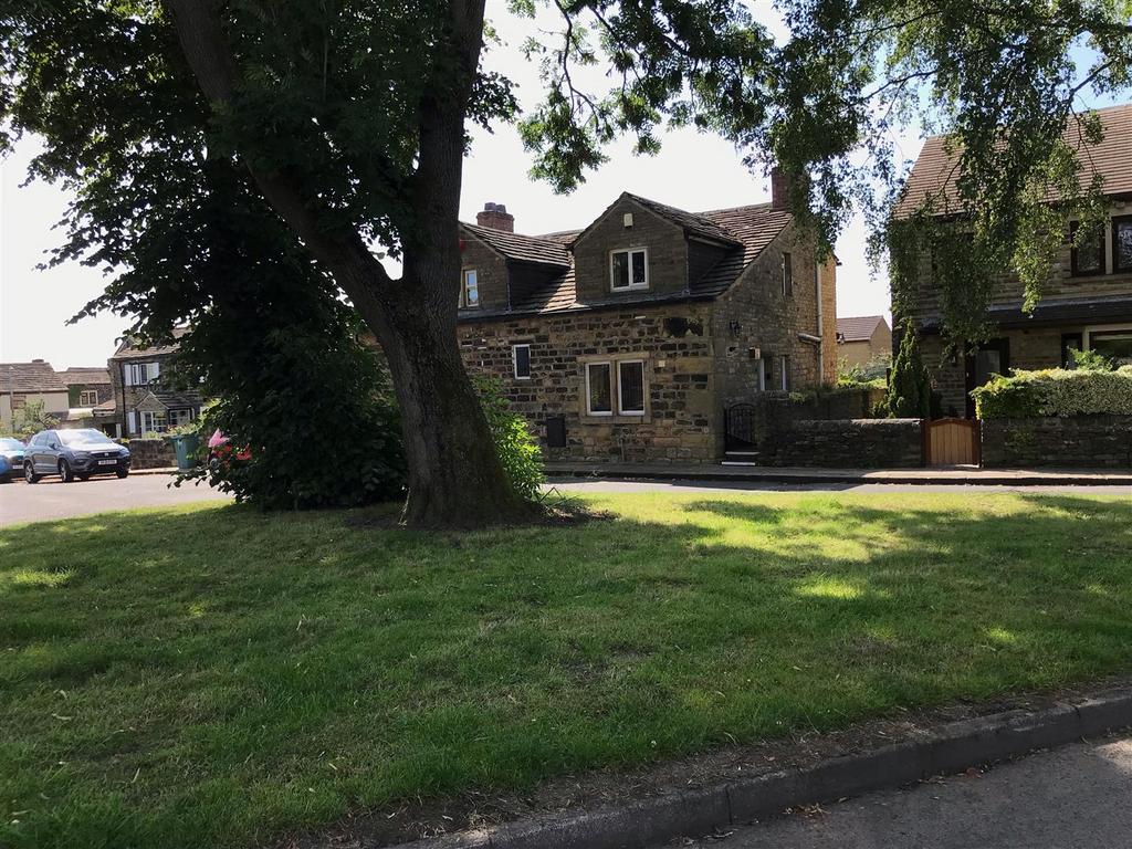 Town Gate, Scholes, Cleckheaton 2 bed semidetached house for sale £