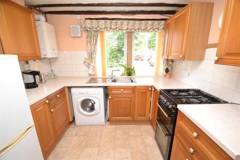 2b Town Gate, Scholes, Cleckheaton, BD19 6ET