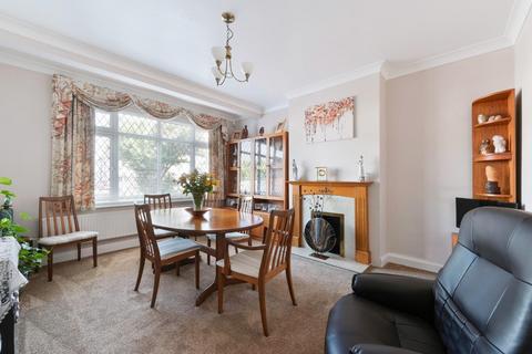 102 Waverley Road, Epsom, KT17 2LS