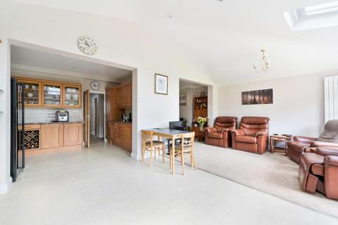 102 Waverley Road, Epsom, KT17 2LS