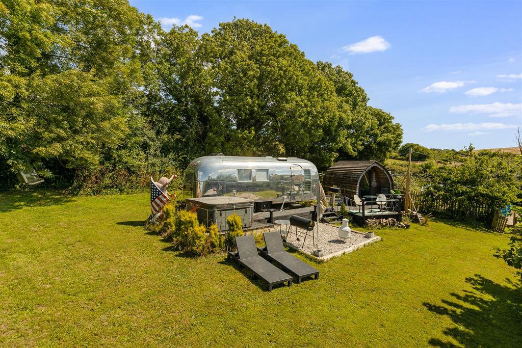 Airstream exterior