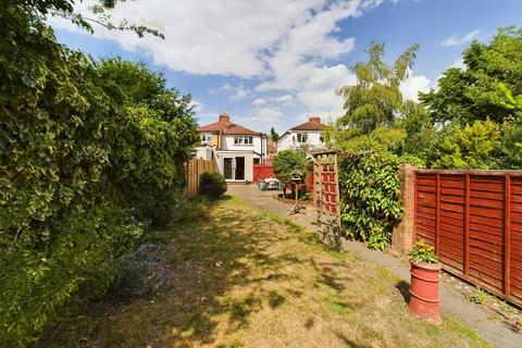 3 bedroom semi-detached house for sale, Claremont Close, Hersham, Walton-On-Thames