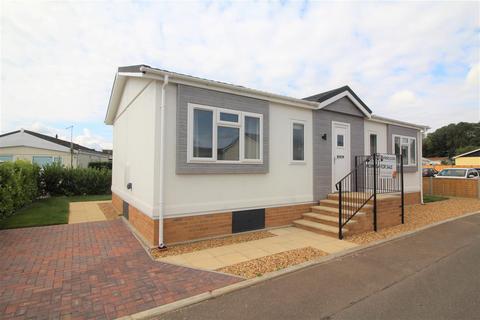 2 bedroom park home for sale - Keys Park, Parnwell Way, Peterborough