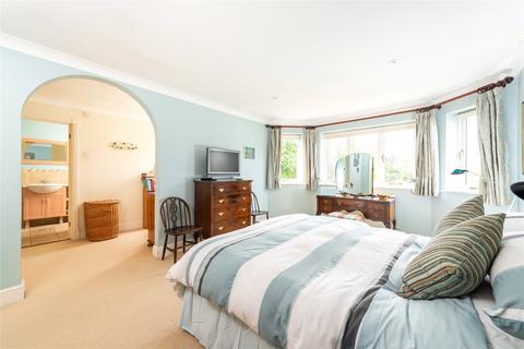 5 bedroom detached house for sale, Mears Ashby Road, Earls Barton, Northampton, Northamptonshire, NN6