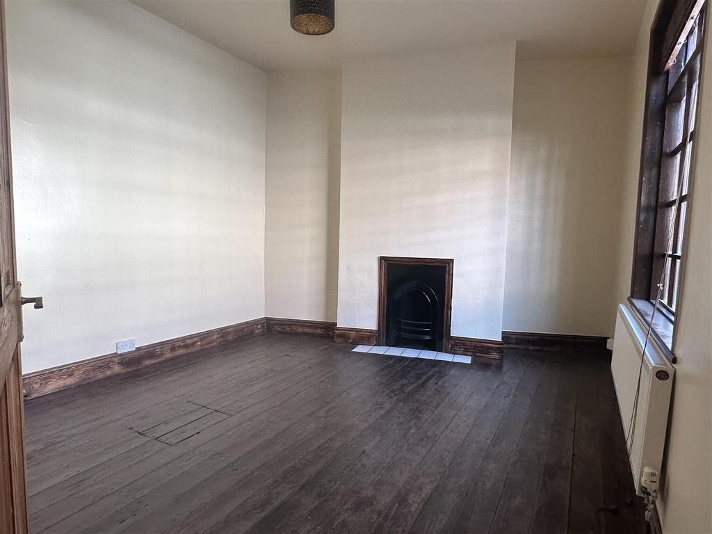 Dorset Road, Coventry 3 bed detached house for sale £189,995