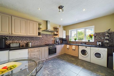 3 bedroom semi-detached house for sale - Daisy Road, Brynteg, Wrexham
