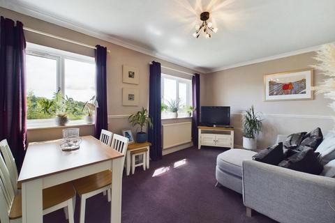3 bedroom semi-detached house for sale - Daisy Road, Brynteg, Wrexham