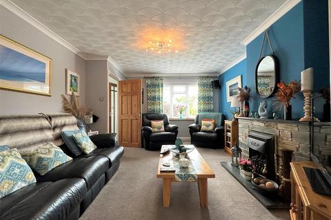 72 Carne View Road, Probus, Truro, TR2 4TR