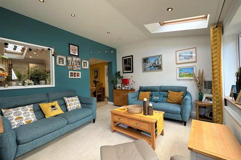 72 Carne View Road, Probus, Truro, TR2 4TR