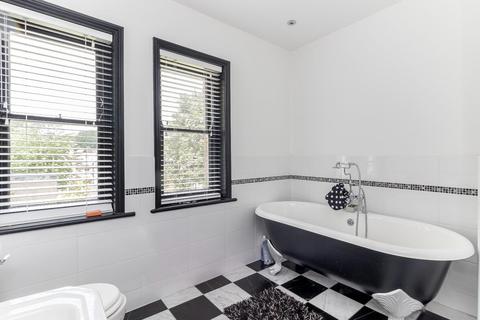 16 Cornwall Road, Harrogate, HG1 2PL