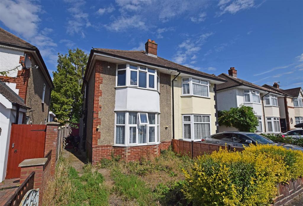 Denison Road, Feltham 2 bed semidetached house £375,000