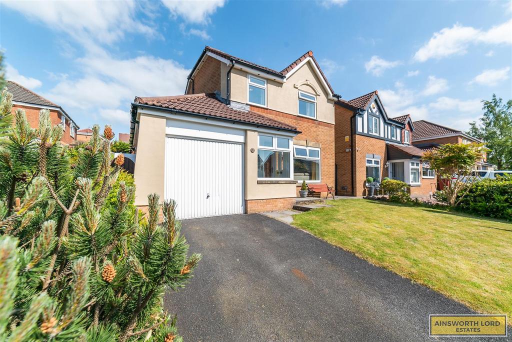 Delphinium Way, Lower Darwen, Darwen 3 bed detached house for sale £