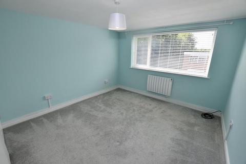 6 Bankside Close, Coventry, CV3 4GD