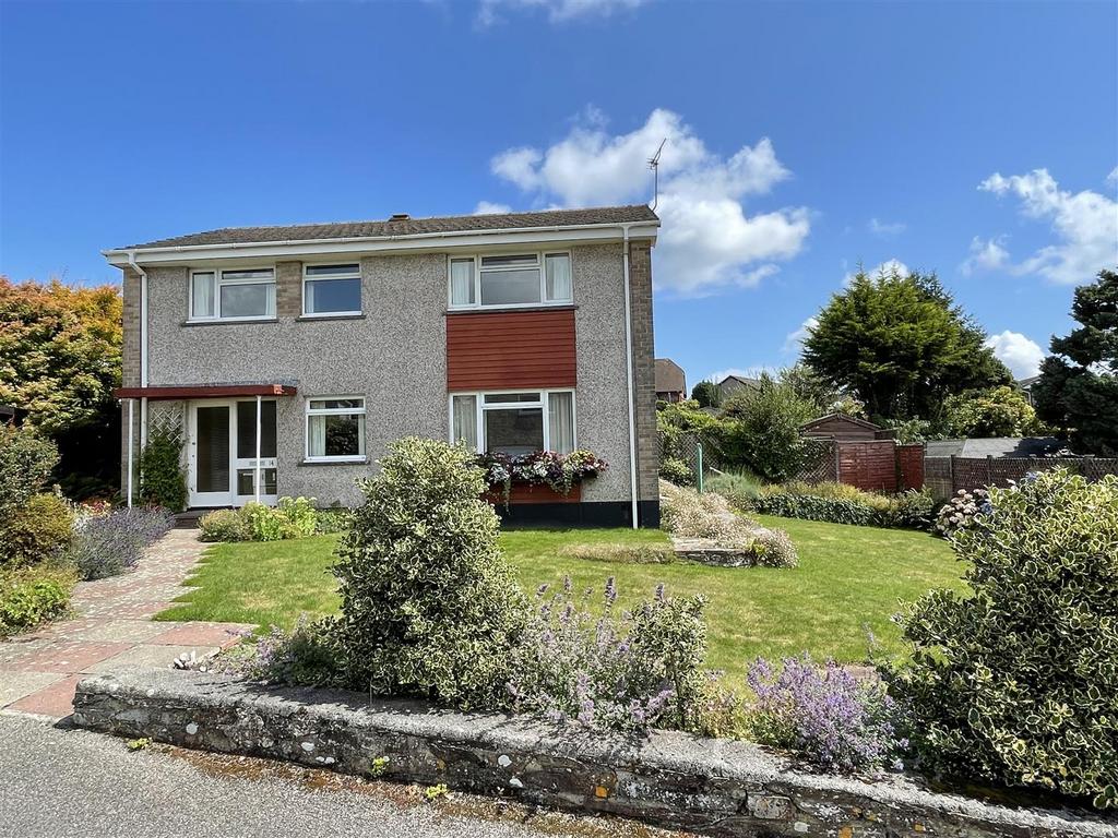 Pennor Drive, St. Austell 4 bed detached house for sale £325,000