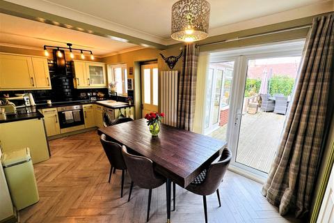 5 Aspen Grove, Eggborough, Goole, DN14 0WR