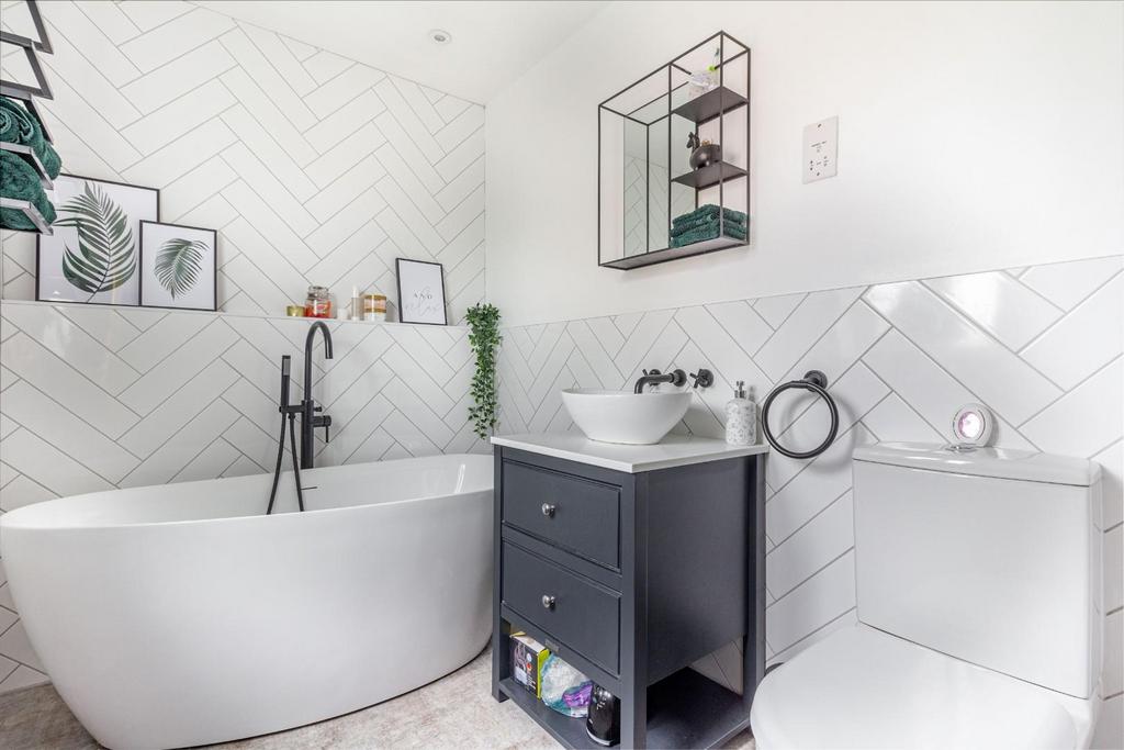 Bathroom-1.jpg