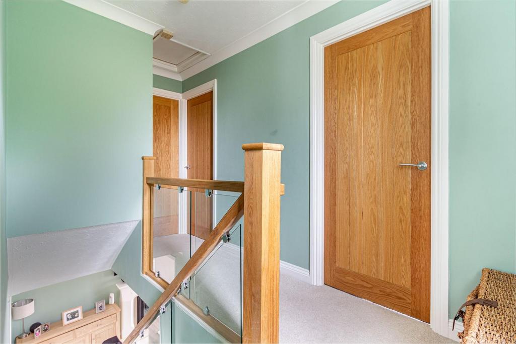 Hallway-1.jpg