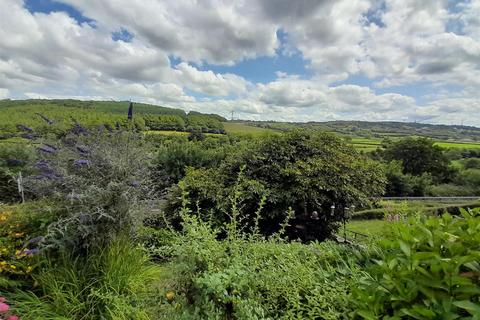 3 bedroom detached bungalow for sale, Kidwelly