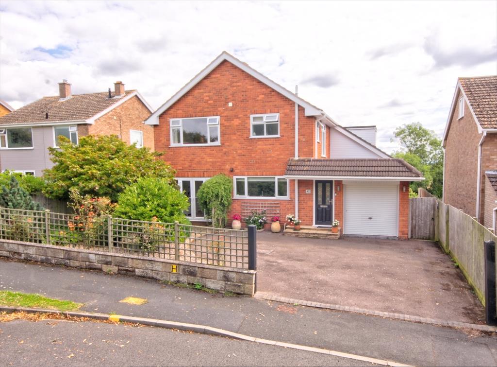 School Road, Evesham 3 bed detached house for sale £485,000
