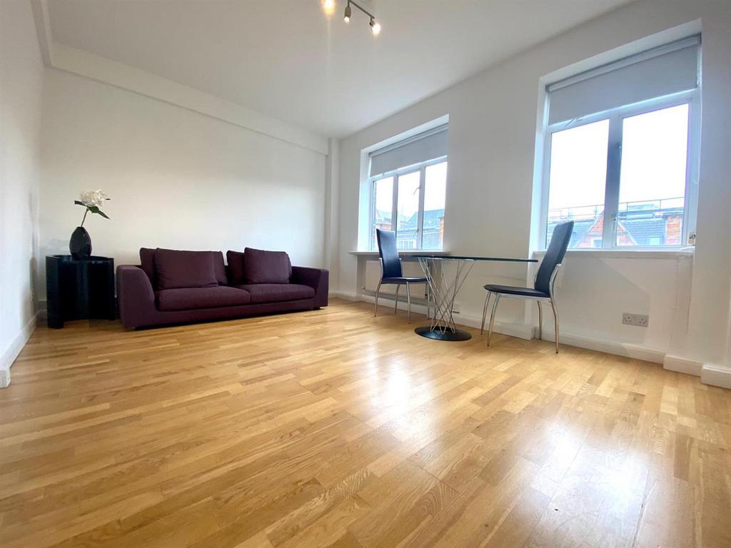 Euston Road, London 2 bed house £3,000 pcm (£692 pw)