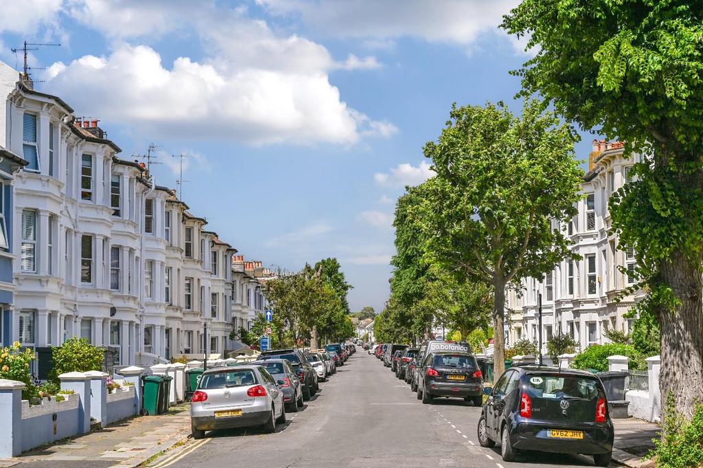 Westbourne Street, Hove 1 bed apartment £1,450 pcm (£335 pw)
