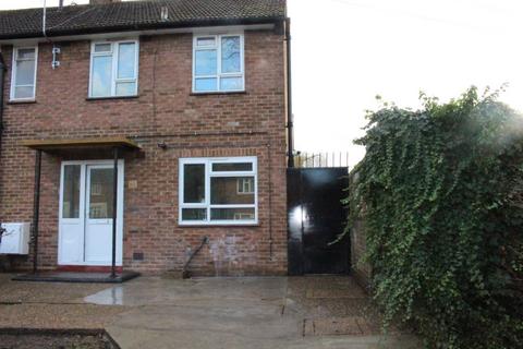 3 BEDROOM HOUSE FOR SALE IN TOTTENHAM