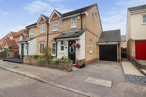 40 Albert Gardens, Church Langley, Harlow, CM17 9QF