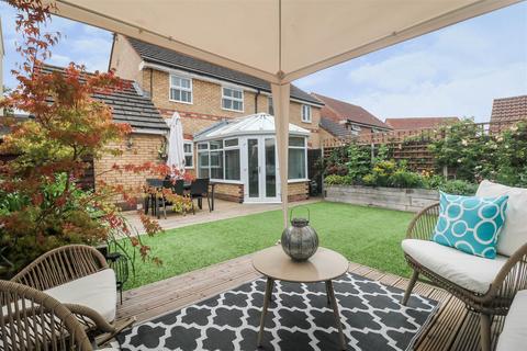 40 Albert Gardens, Church Langley, Harlow, CM17 9QF