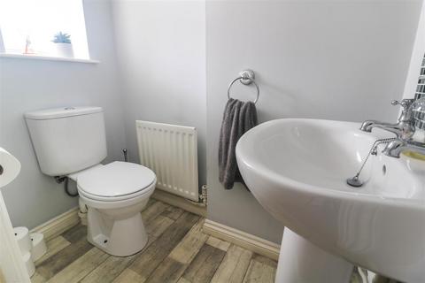 40 Albert Gardens, Church Langley, Harlow, CM17 9QF