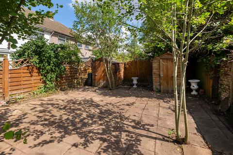 12 Melanie Close, Bexleyheath, DA7 5JH