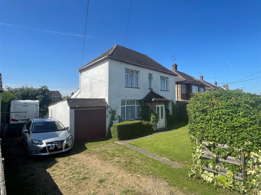 Brooklyn Drive, Rayleigh 4 bed detached house for sale £525,000